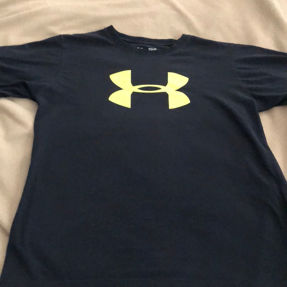 Under armour tee